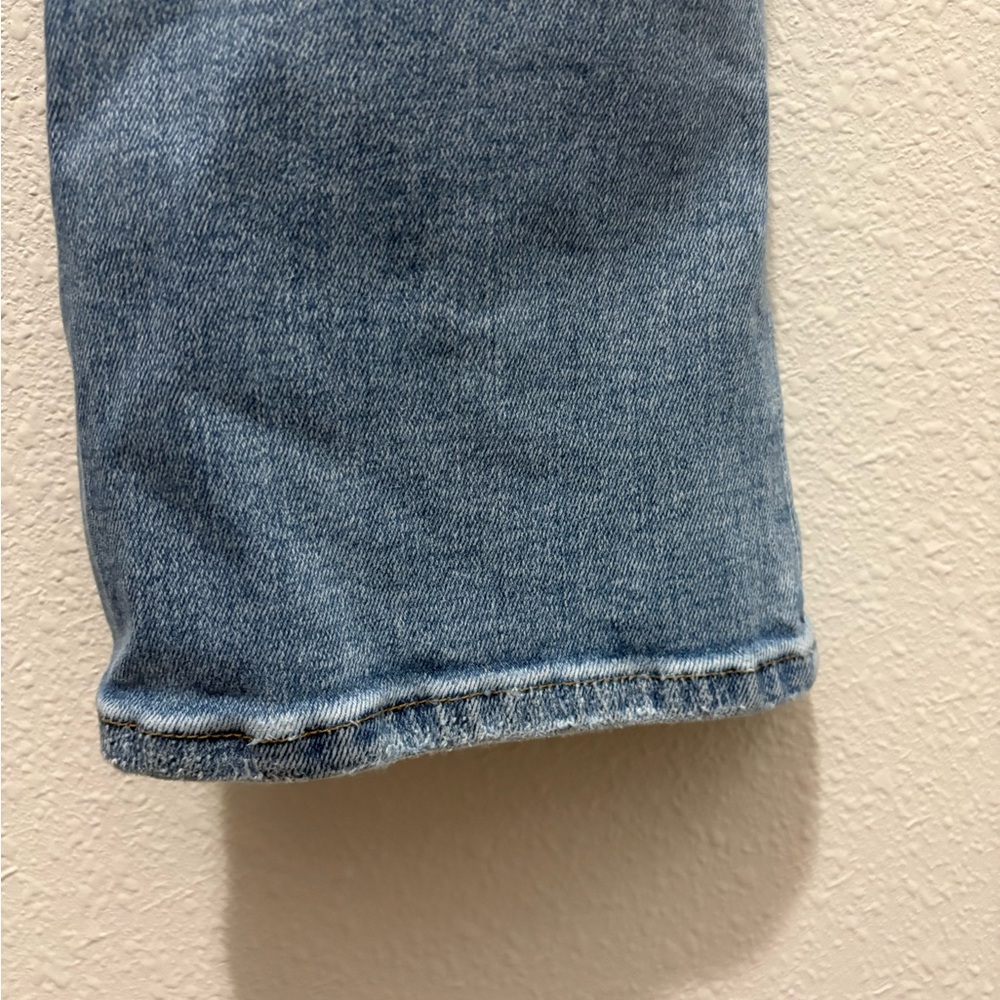 Madewell Mid-Rise Kick Out Blue Jeans - Picture 13 of 14